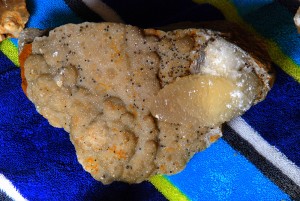 Update Yellow Chip on Gray Druse with Limonite